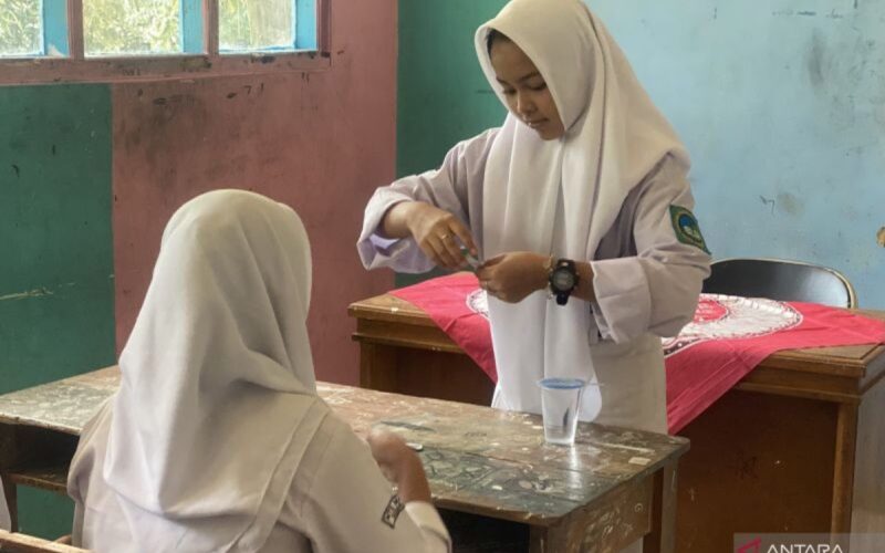MTs Ma’arif Sidaraja masifkan TTD ke remaja putri untuk cegah anemia