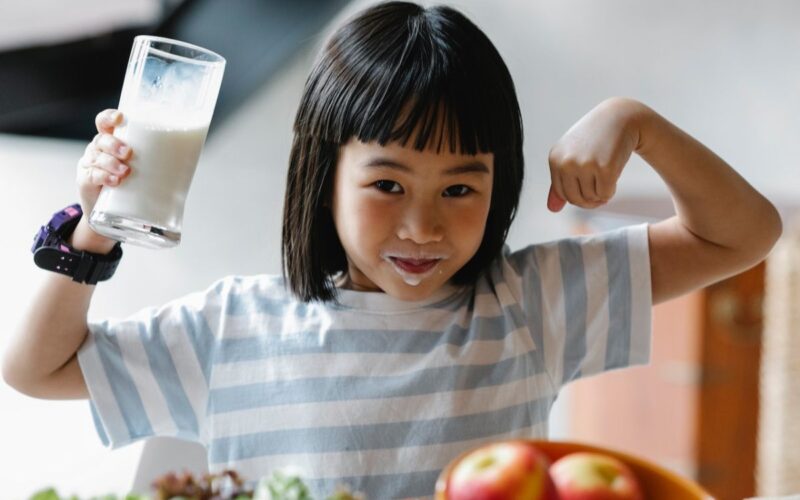 Manfaat susu untuk tumbuh kembang anak